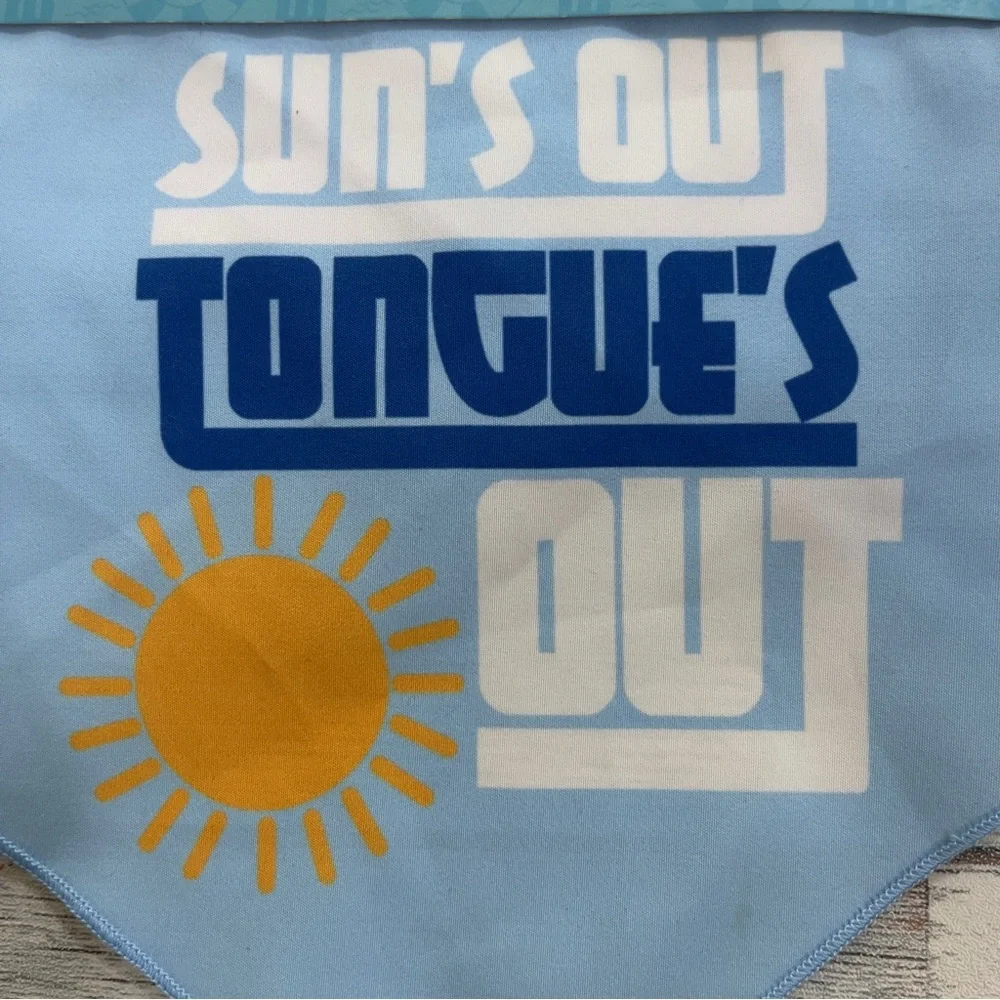 Suns Out Tongue’s Out Dog Bandana XS/S NEW - Picture 2 of 4